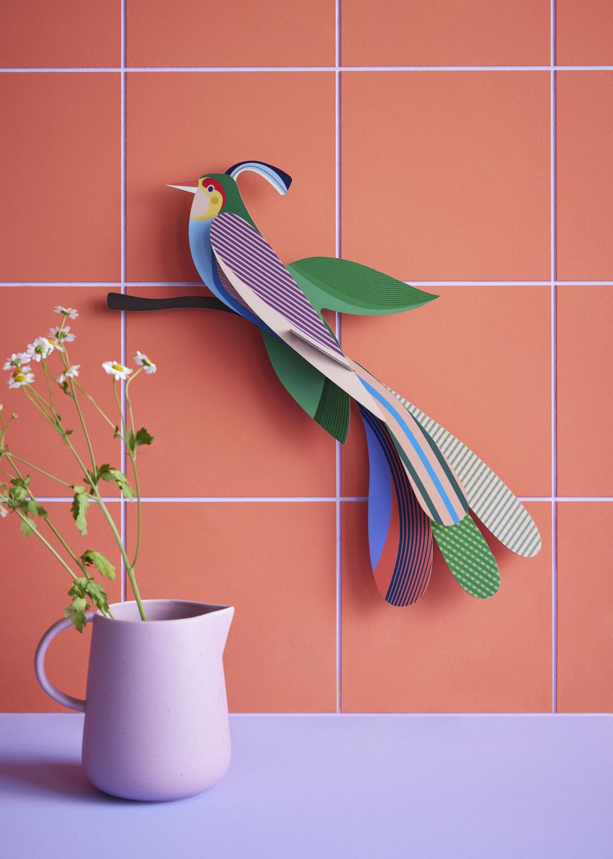 WANDDEKO Tropenvogel Maya 5.7/47.3 cm - Multicolor, Wellpappe (5.7/47.3/28cm) - Studio Roof