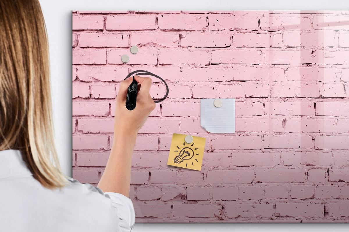 MAGNETTAFEL 100x70 Ziegelmauer - Pink, Glas (100/70/0.4cm) - TULUP