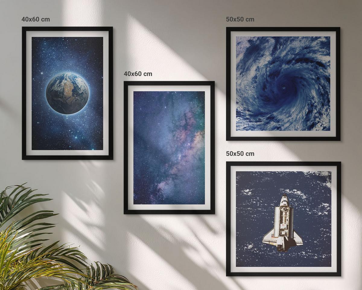 BILDER SET 4er Set - 50x50 cm & 40x60 cm Schwarzer Rahmen - Erde Weltraumsturm Galaxie - Schwarz, Kunststoff (50/50cm) - TULUP