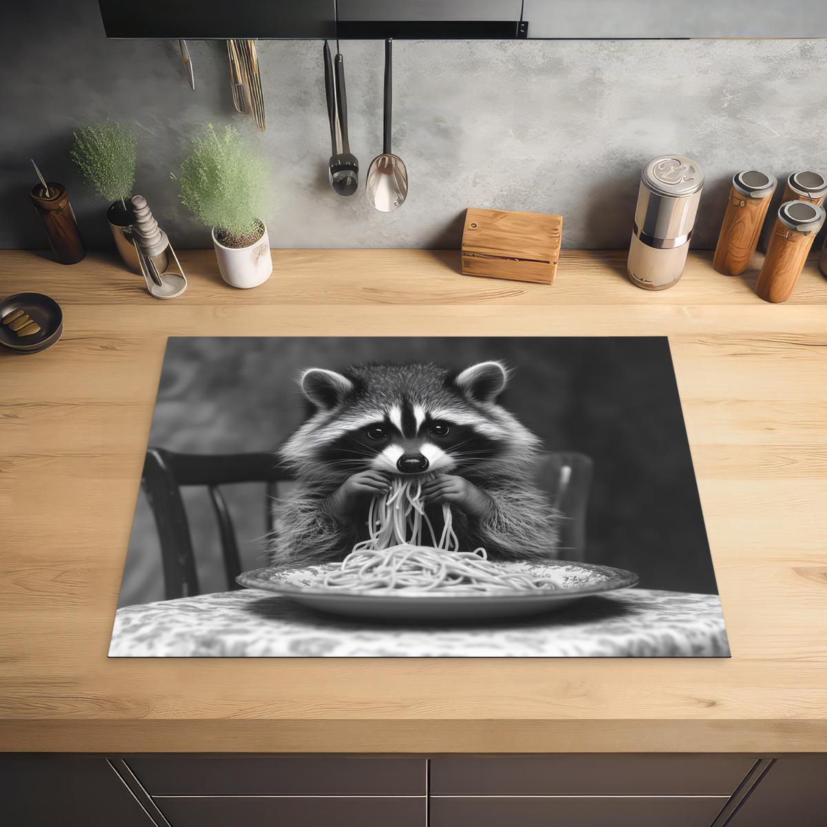 HERDABDECKPLATTE Waschbär - Niedlich - Pasta - Tischtuch - Schwarz - Weiß Induktionsmatte 71x52 cm - Grau, Kunststoff (71/52/0.2cm) - MuchoWow