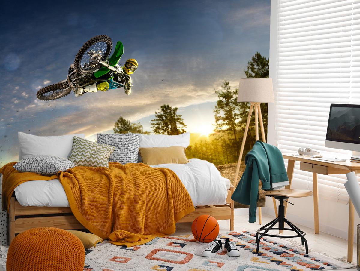 FOTOTAPETE für Jugendzimmer Motocross Sprung Berge Bäume 100x70 - Gelb/Beige, Papier (100/70cm) - Muralo