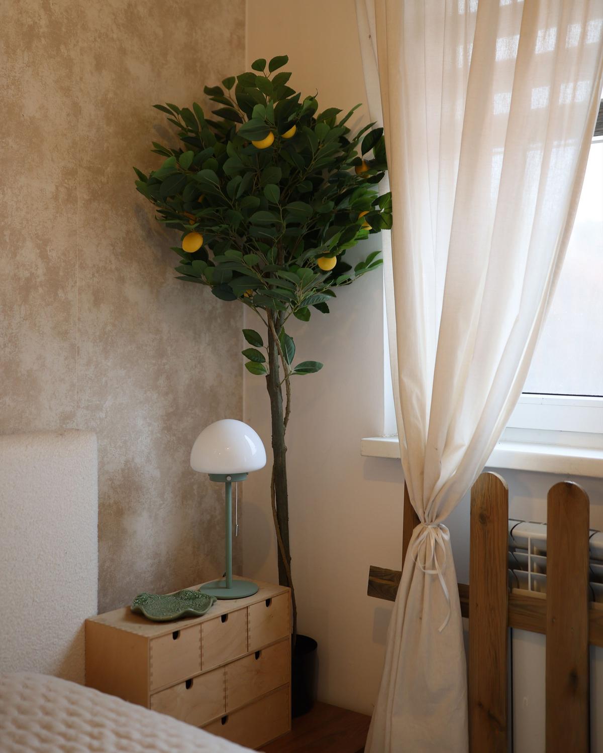 KUNSTPFLANZE im Blumentopf 156 cm Grün/Schwarz Lemon Tree - Schwarz/Grün, Kunststoff (156cm) - Beliani