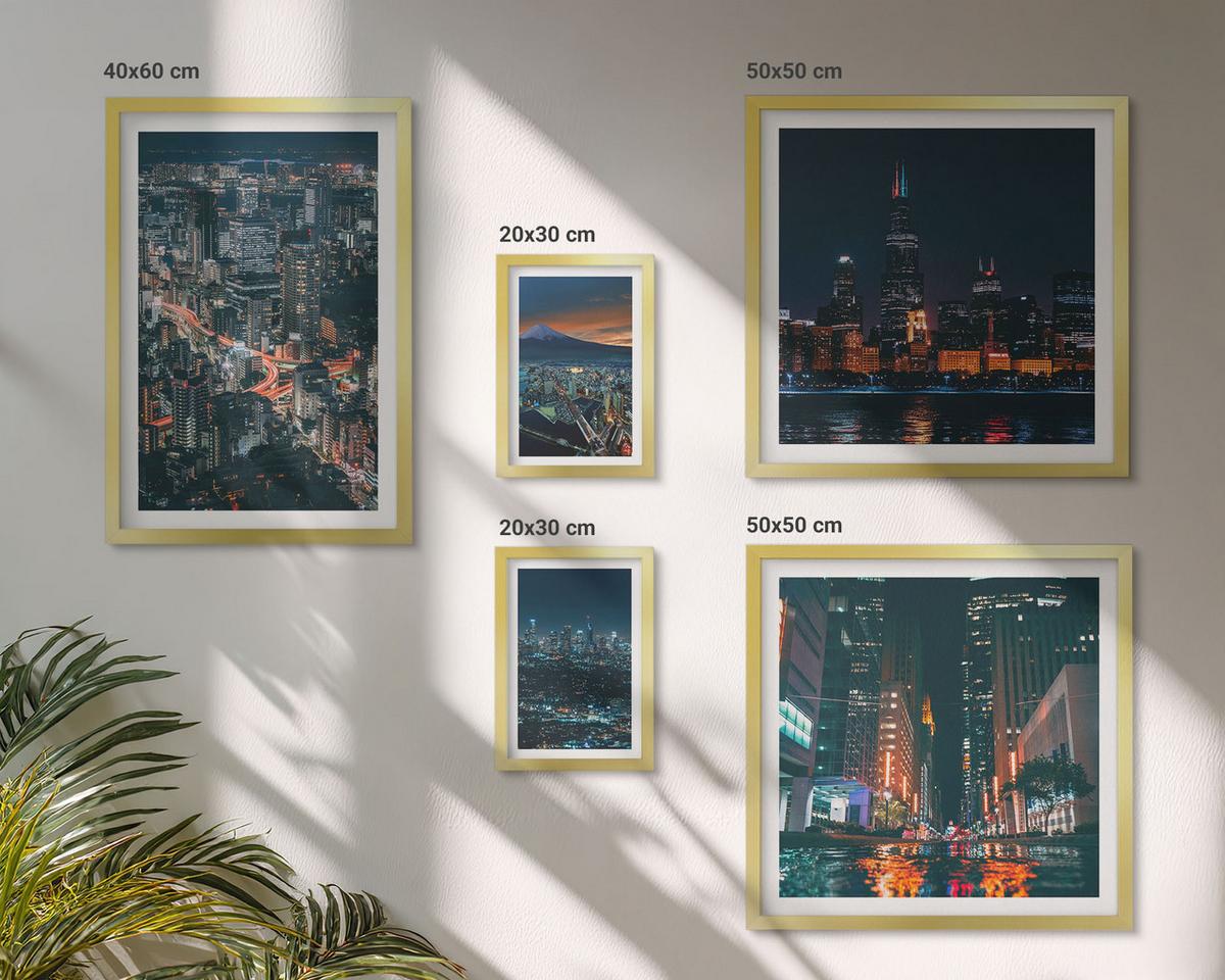 BILDER SET 5er Set - 50x50 cm & 20x30 cm & 40x60 cm Goldrahmen - Bergpanorama der Stadt bei Nacht - Goldfarben, Kunststoff (40/60cm) - TULUP