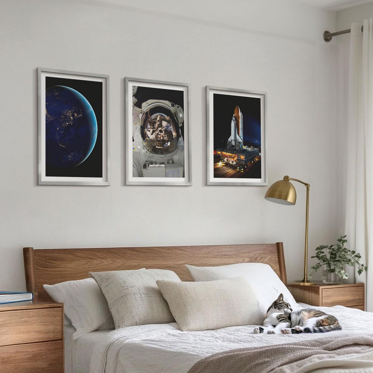 BILDER SET 3er Set - 40x60 cm Silberner Rahmen - Weltraum Erde Astronaut Rakete - Silberfarben, Kunststoff (40/60cm) - TULUP