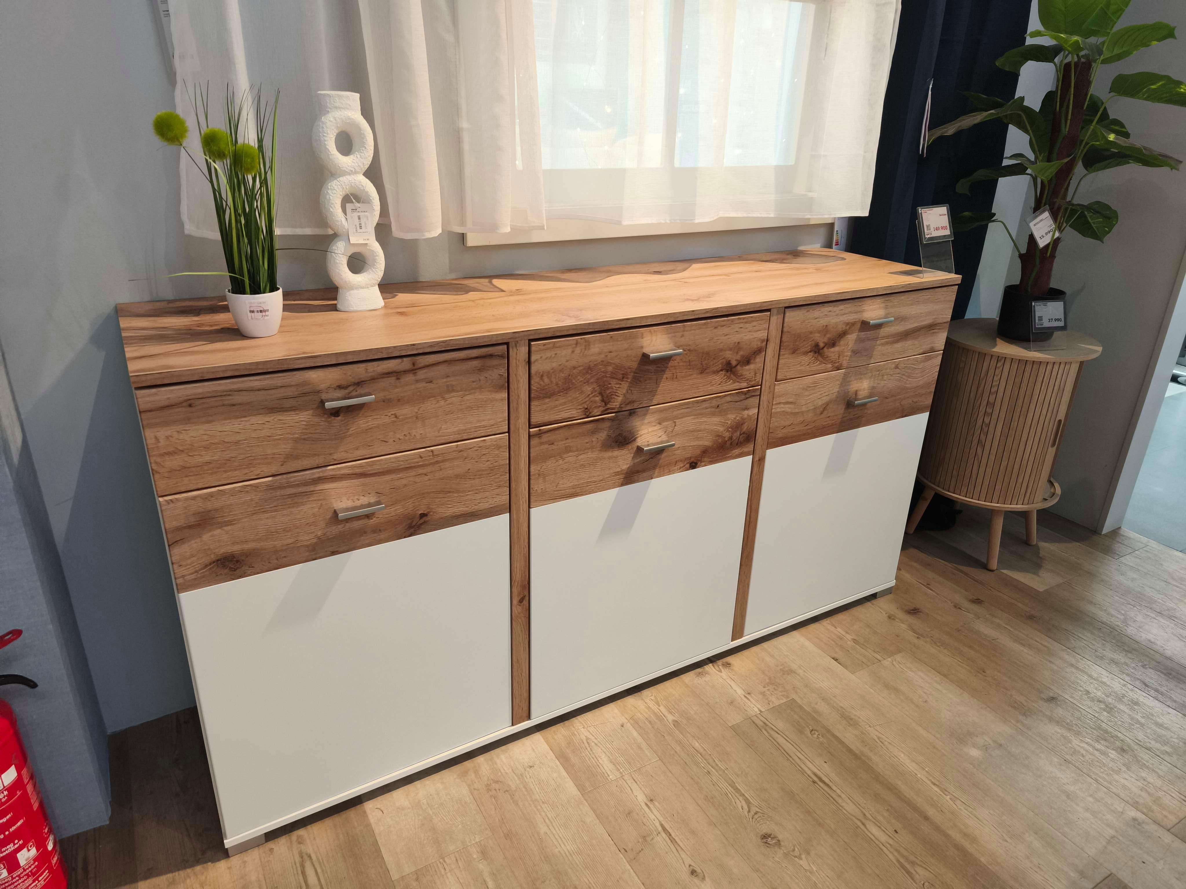 TÁLALÓSZEKRÉNY ALAMO