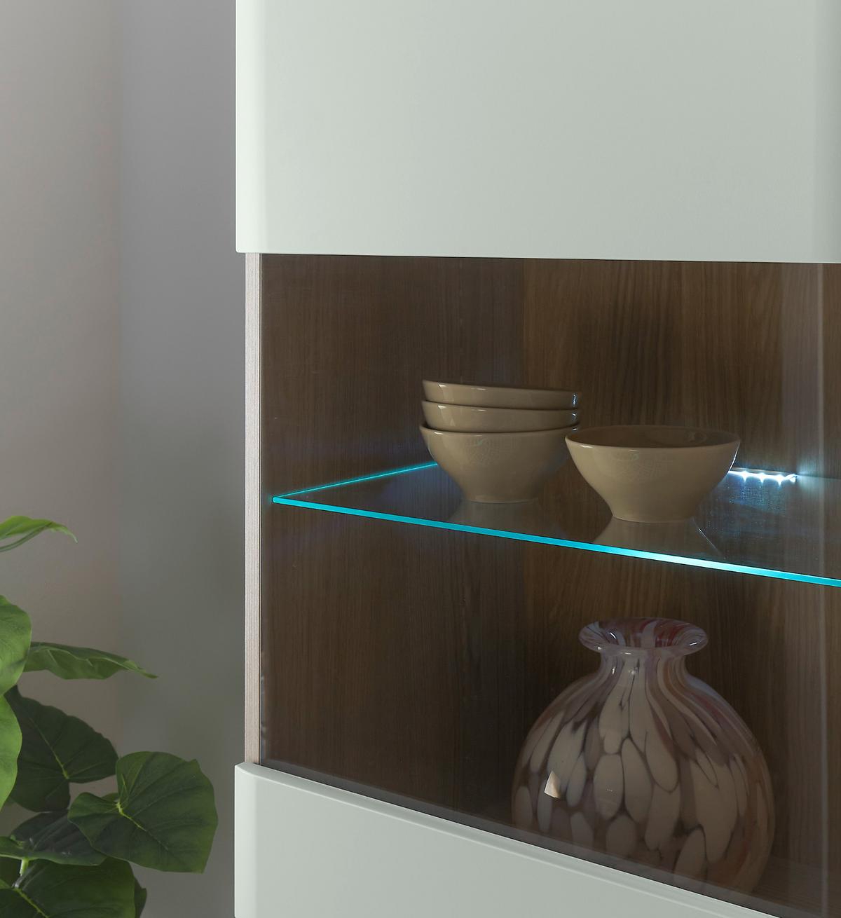HIGHBOARD Pistazie grün, Eiche, skandinavisch 90 x 134 cm, Vitrine mit Soft-Close-Funktion - Eichefarben/Pastellgrün, Glas/Holz (90/134/40cm) - Furn.Design