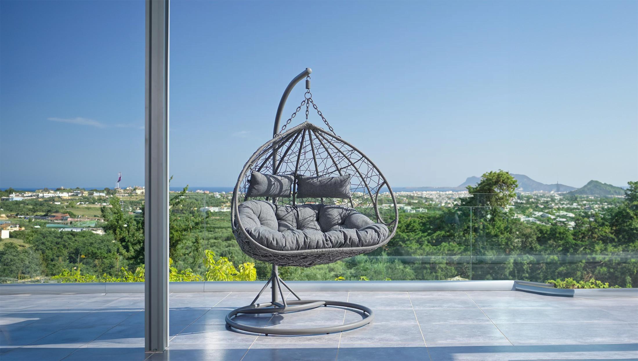 bessagi-fuggofotelek-es-fuggoagyak