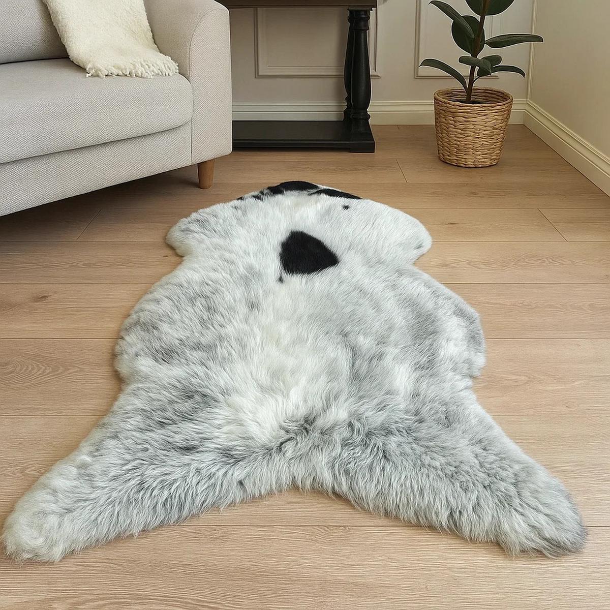SCHAFFELL Ganzes Island Lammfell Kurzhaarig Naturfarben, 120 cm - Beige/Schwarz, Fell (65/120cm) - Provellus