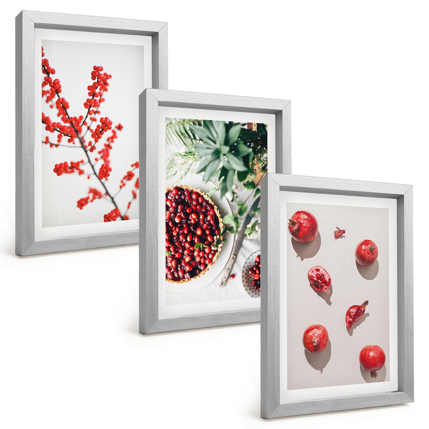 BILDER SET 3er Set - 20x30 cm Silberner Rahmen - Minimalismus der roten Früchte von Pflanzen - Silberfarben, Kunststoff (20/30cm) - TULUP