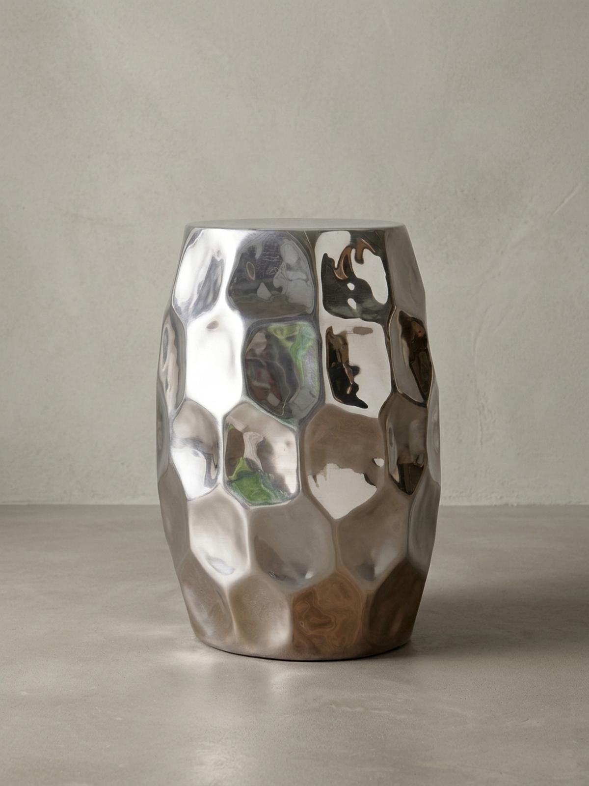 BEISTELLTISCH Aluminium Hammerschlag Pflegeleicht ENNS, Silber 30x30x47 cm - Silberfarben, Metall (30/30/47cm) - KADIMA DESIGN