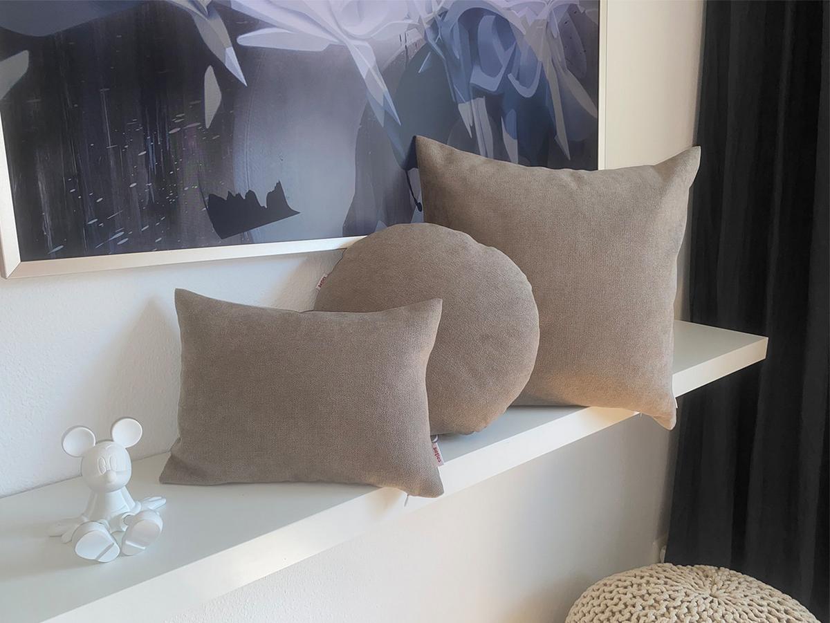 KISSENHÜLLE FarbTon Chenille-Haptik greig-taupe 50/50 cm - Taupe, Textil (50/50cm) - beties Heimtextil
