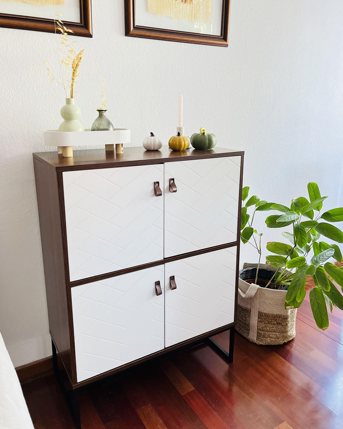 SCHRANK Dunkelbraun/Weiß Nueva - Weiß, Holzwerkstoff (76/100/39cm) - Beliani