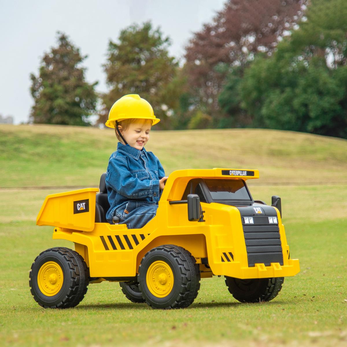 KINDER Elektro Traktor 12V Aufsitztraktor mit Fernbedienung Eimer Schaufel Gelb - Gelb, Metall (110/70.5/61.5cm) - AIYAPLAY