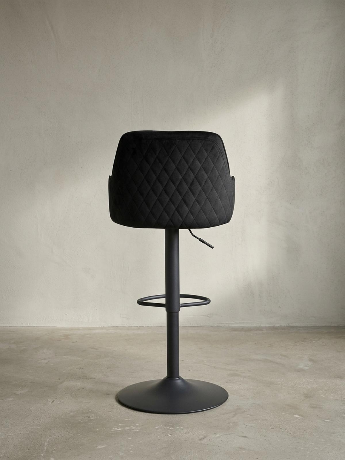 BARHOCKER Samt Lehne Höhenverstellbar Trompetenfuß Armlehne Gepolstert, Schwarz 45x45x106 cm - Schwarz, Textil/Metall (45/106/45cm) - KADIMA DESIGN
