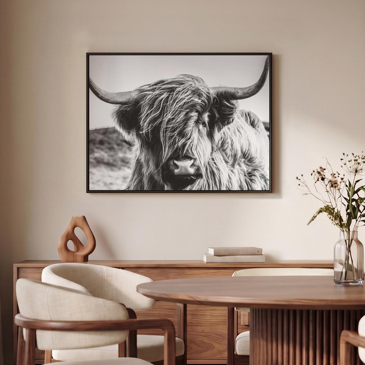 LEINWAND Bilder mit Rahmen - Kuh - Schottischer Hochländer - Schwarz - Weiß - Tier - Natur - Wildtiere - 80x60 - Schwarz, Textil (80/60cm) - MuchoWow
