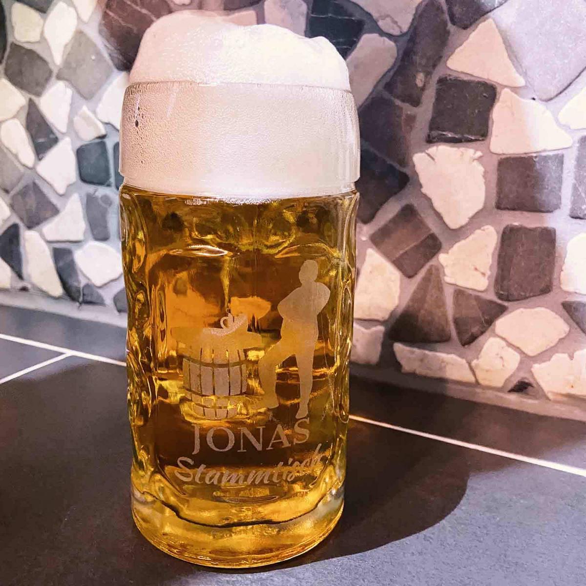 BIERKRUG MIT GRAVUR Legende seit 30 Jahren transparent 0,5 Liter - Transparent, Glas (0.5L) - LUXENTU