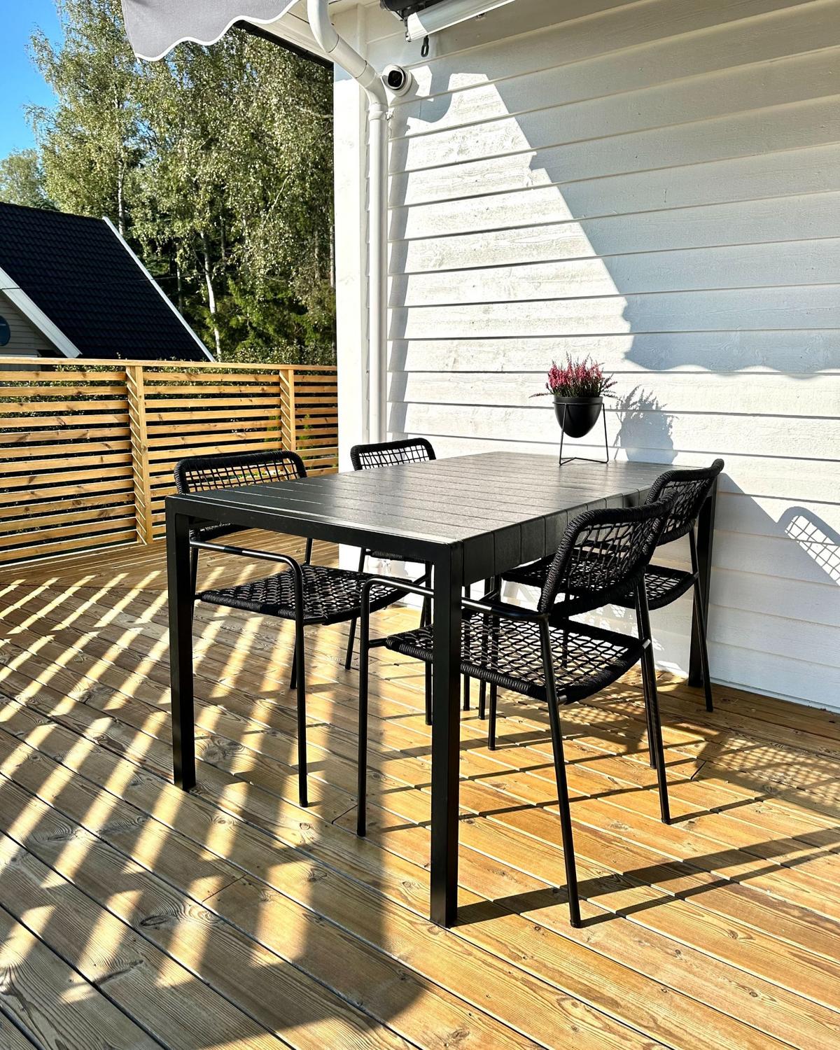 GARTENTISCH 154/84 cm Schwarz Bartica - Schwarz, Kunststoff (154/84/76cm) - Beliani
