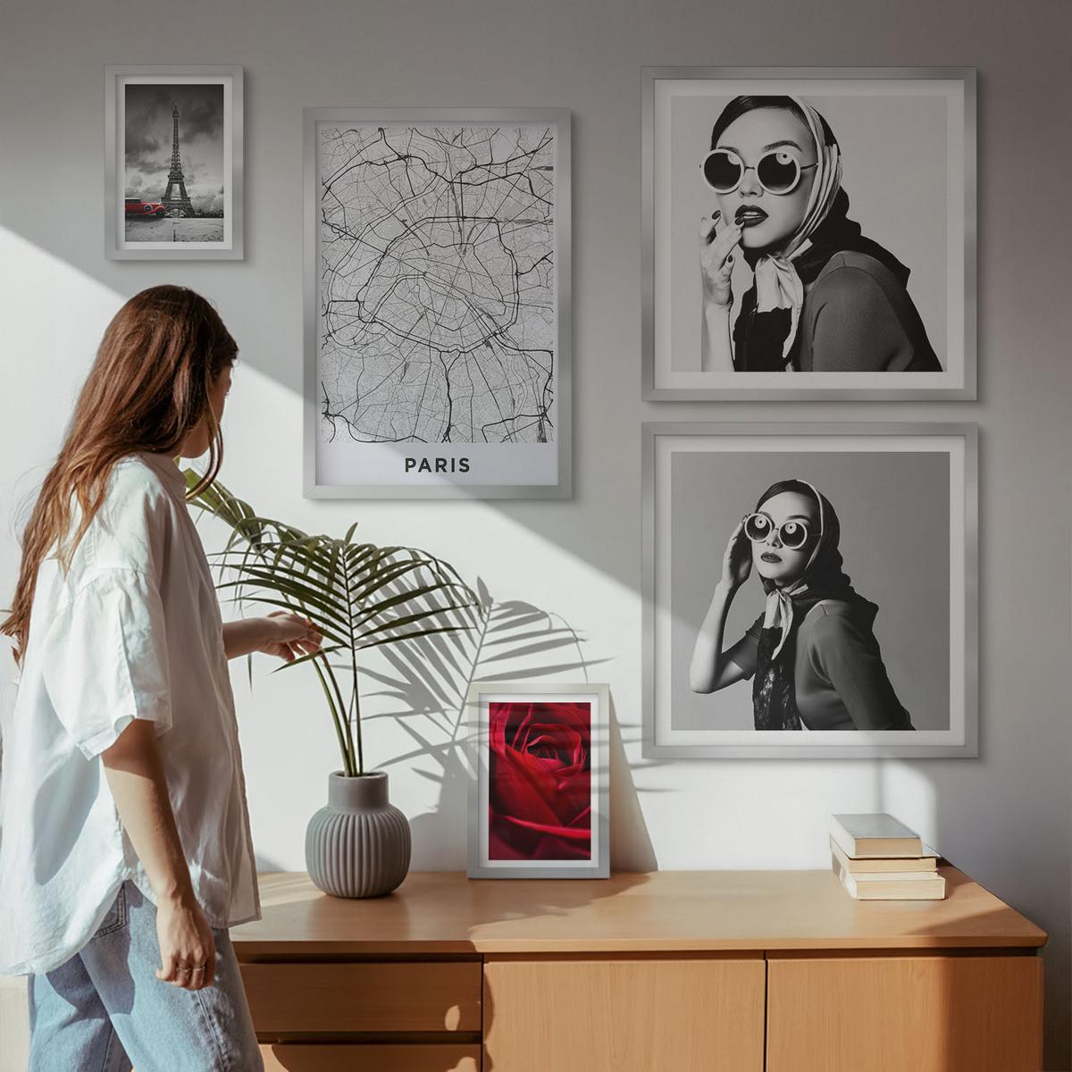 BILDER SET 5er Set - 50x50 cm & 20x30 cm & 40x60 cm Silberner Rahmen - Pariserin mit Eiffelturmbrille - Silberfarben, Kunststoff (40/60cm) - TULUP