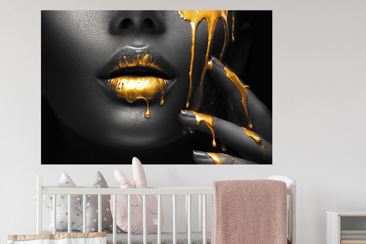 WANDTATTOO Frau - Schwarz - Gold - Gesicht - Lippen Wandsticker 120x80 cm - Goldfarben, Kunststoff (120/80/0.1cm) - MuchoWow
