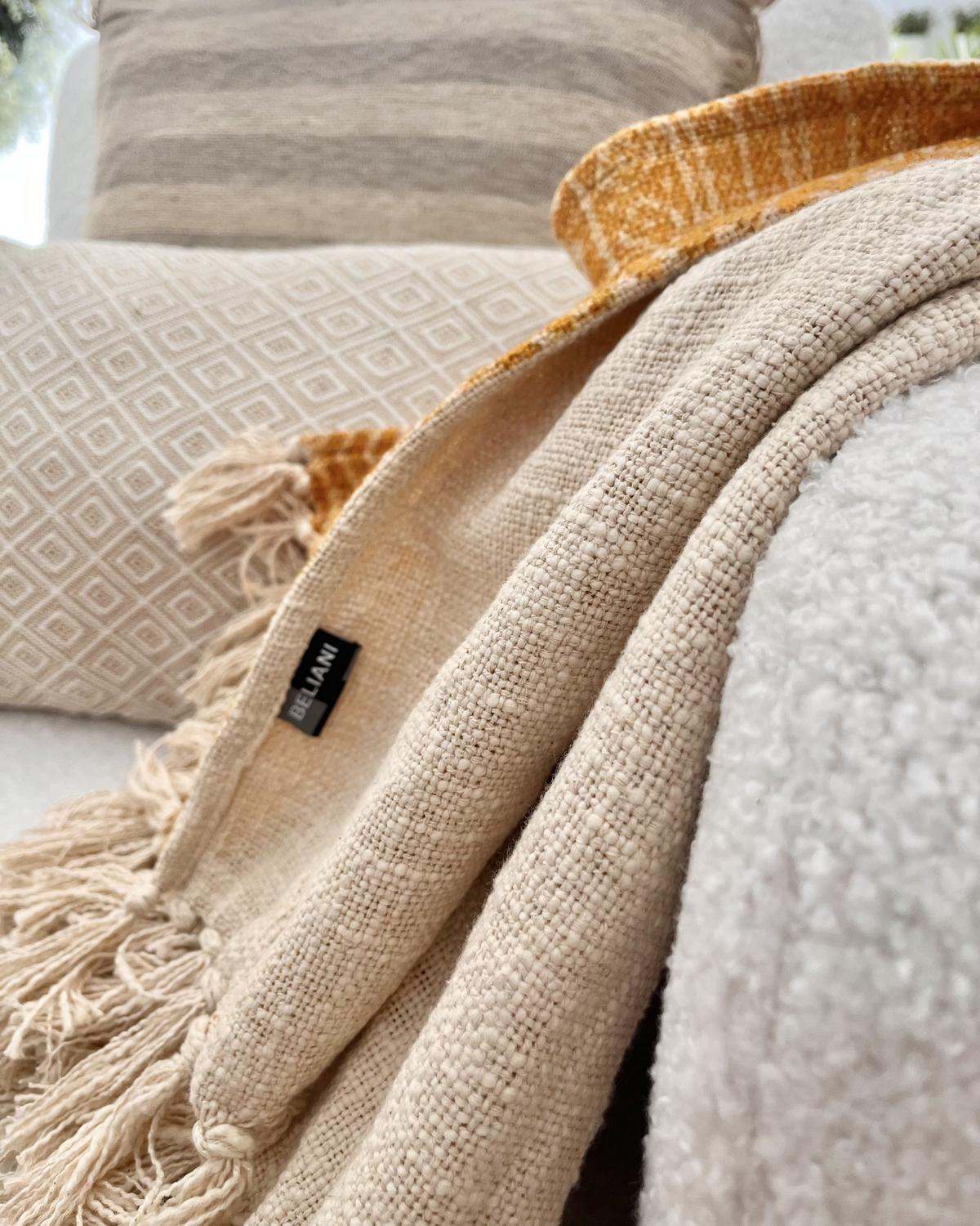 DECKE Senfgelb Firozabad 130/180 cm - Dunkelgelb, Naturmaterialien/Textil (130/180cm) - Beliani