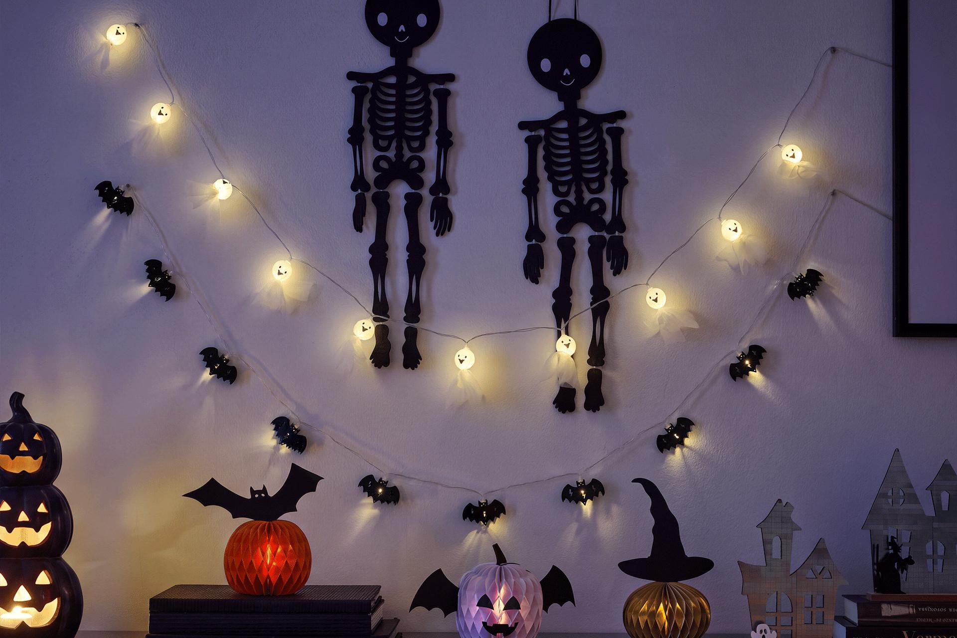 Mömax Spooktober Dekoration