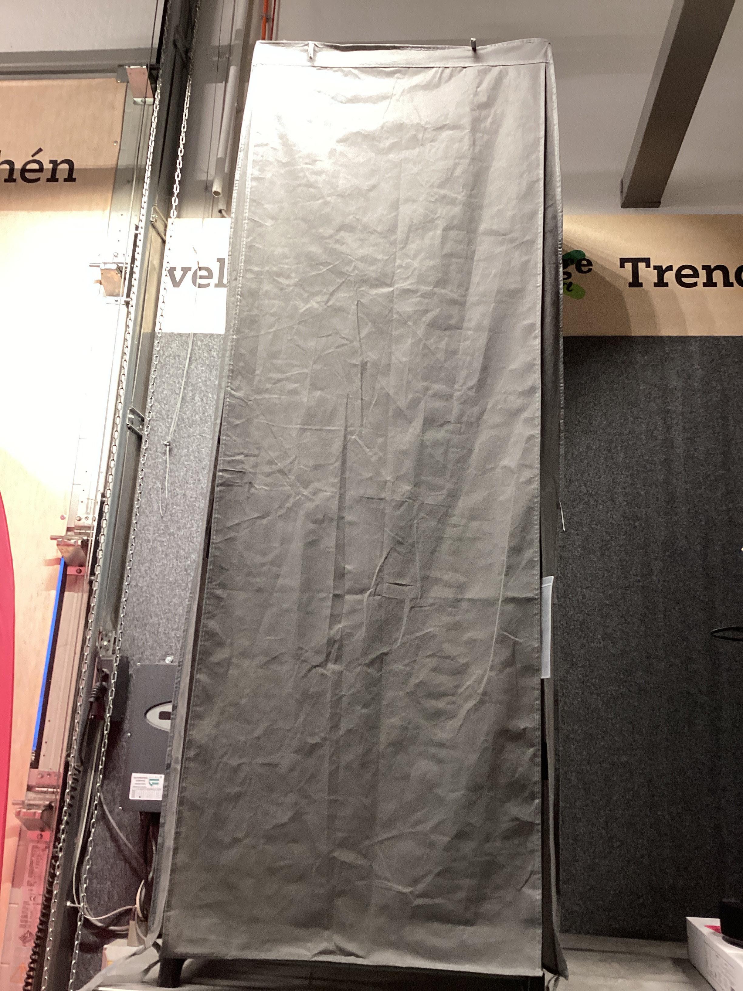 CSEPEL OUTLET SZÖVET SZERÉNY KLACK