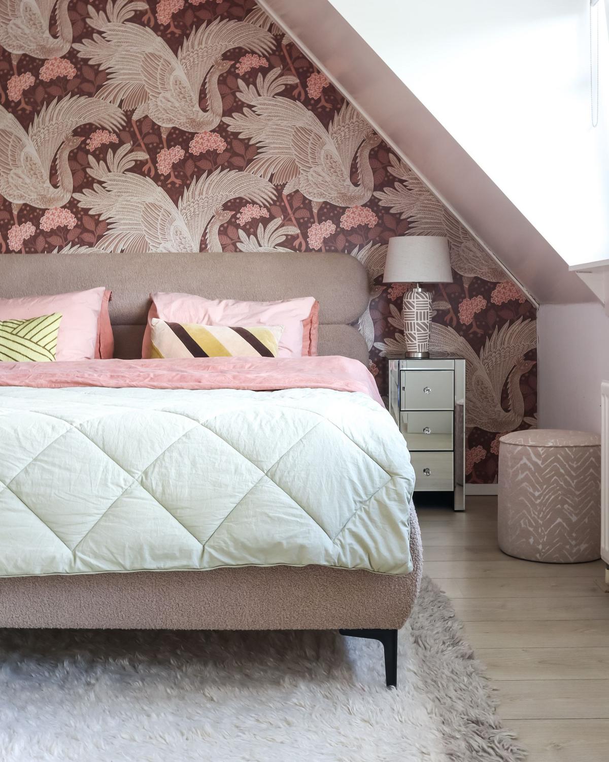 BETT mit Lattenrost 180/200 cm Taupe Lessay - Taupe/Schwarz, Textil (180/200cm) - Beliani