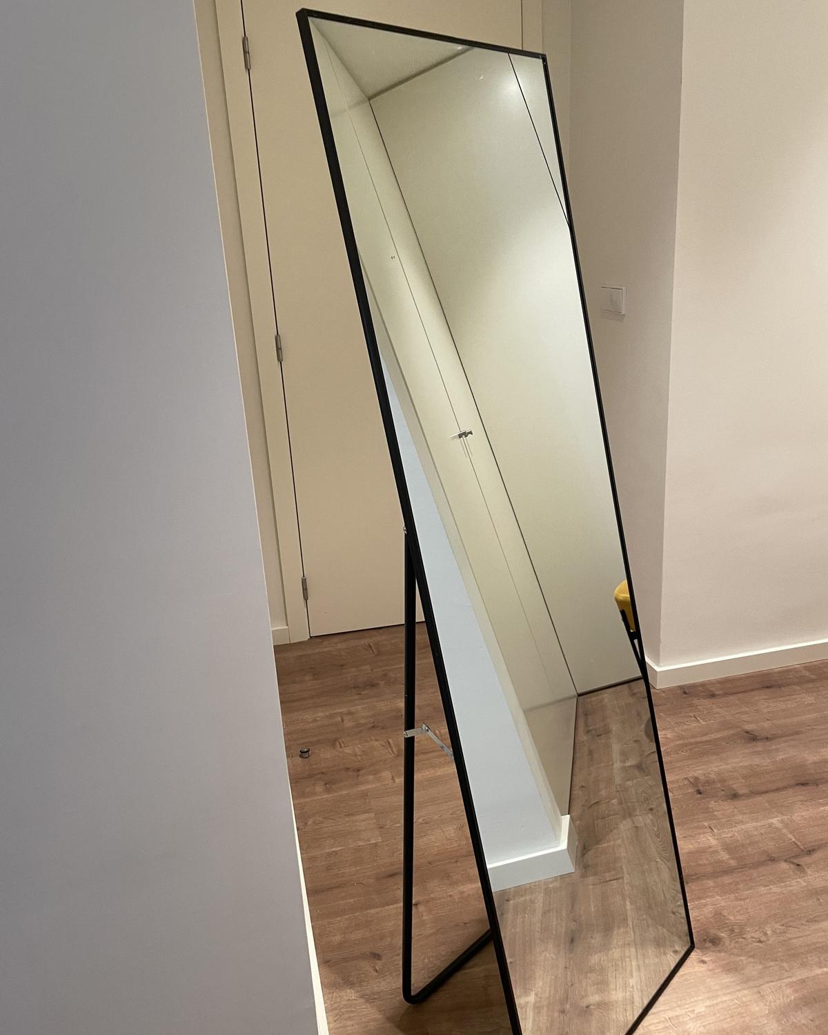 STEHSPIEGEL schwarz rechteckig 50/156 cm Beauvais - Schwarz, Metall (7/156/50cm) - Beliani