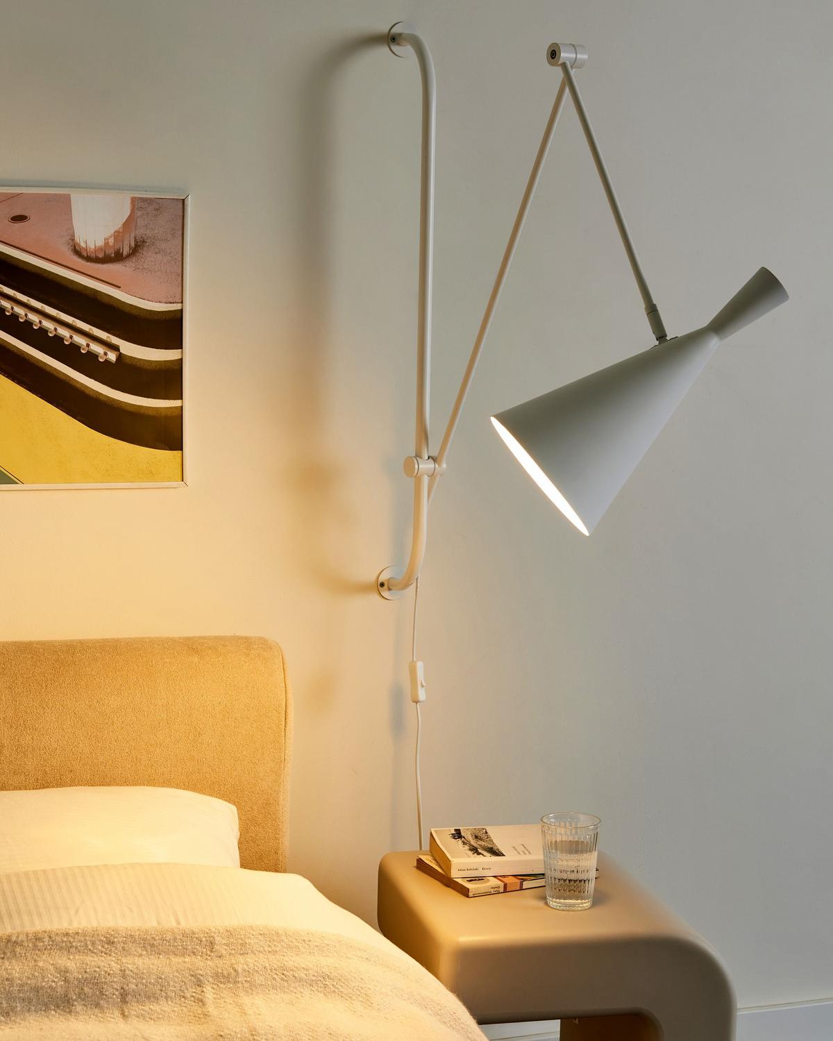 WANDLAMPE Weiß Marisa - Weiß, Metall (18/83/64cm) - Beliani