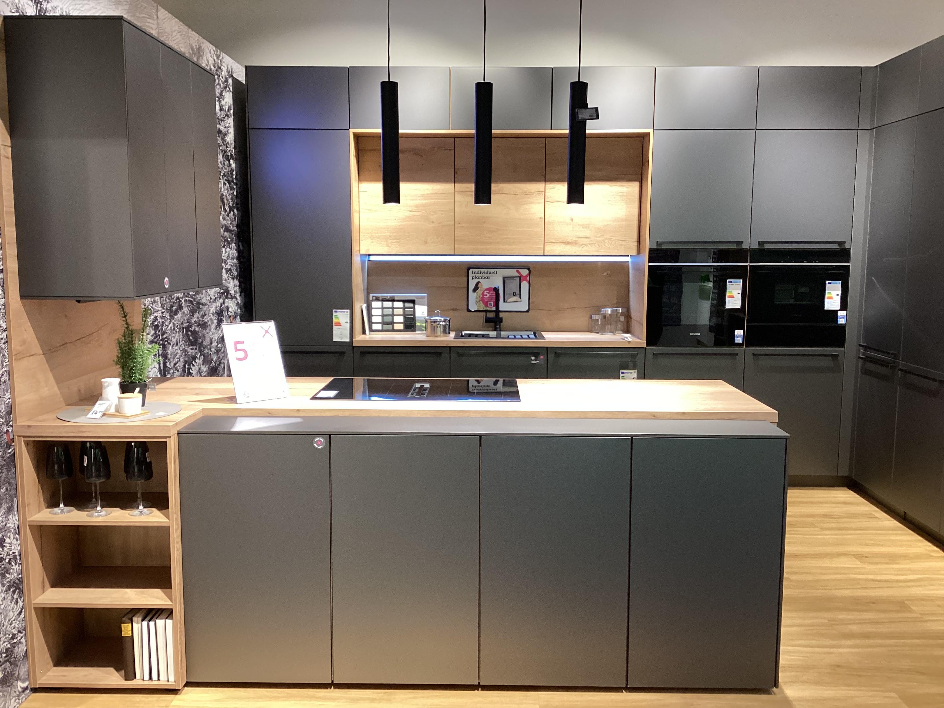 Einbauküche Artis/ Structura - Nobilia