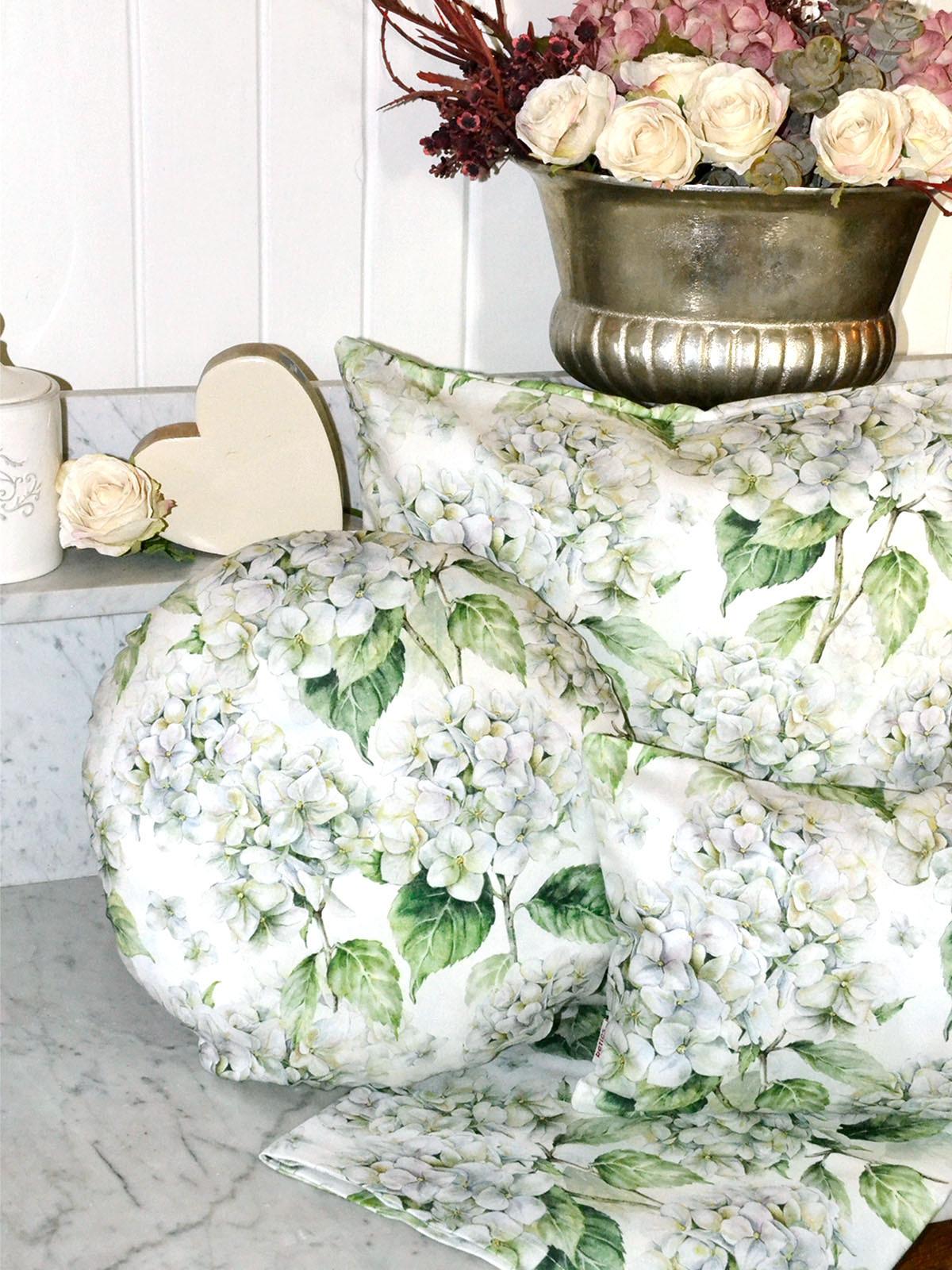 KISSENHÜLLE Landlust-Hortensie weiß 50/50 cm - Weiß/Grün, Textil (50/50cm) - beties Heimtextil