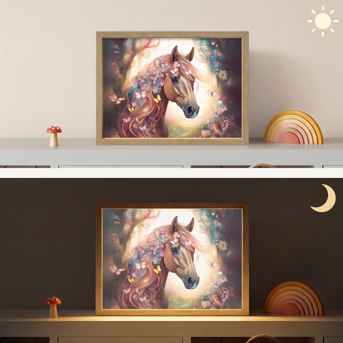 WANDLEUCHTE MIT AKKU Pferd - Natur - Blumen - Schmetterlinge - Wald 40x30 cm - Dunkelbraun, Holzwerkstoff (40/30/8cm) - OnlyWow