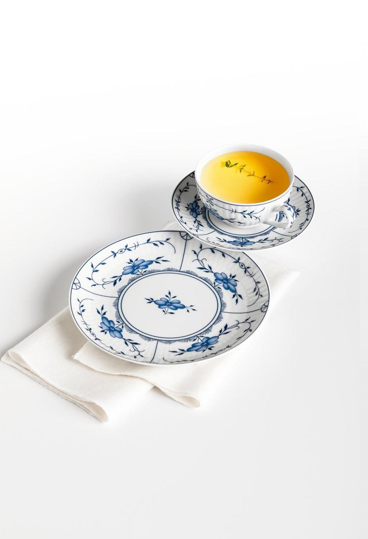 TEESERVICE Amina Strohblume weiß-blau 18-tlg. - Blau/Weiß, Keramik (2/2/2cm) - Seltmann Weiden