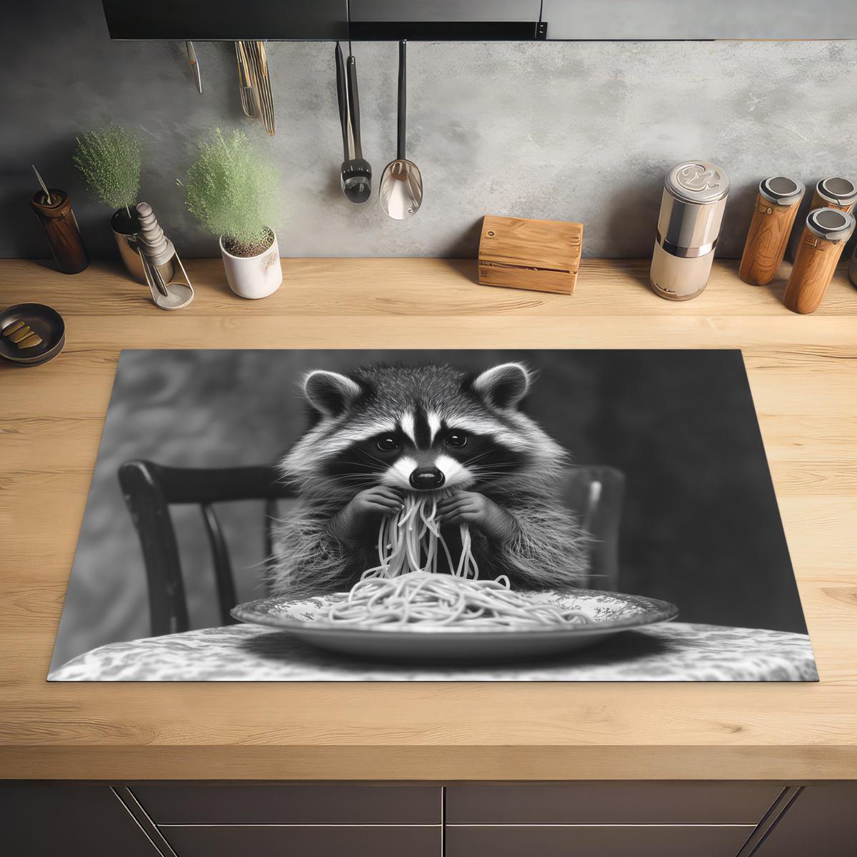HERDABDECKPLATTE Waschbär - Niedlich - Pasta - Tischtuch - Schwarz - Weiß Ceranfeldabdeckung 85x52 cm - Grau, Kunststoff (85/52/0.2cm) - MuchoWow