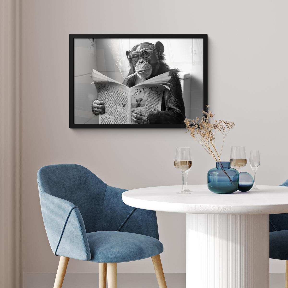 POSTER MIT RAHMENGERAHMTES BILD Affe - WC - Zeitung - Schwarz-Weiß - Humor 60x40 cm - Hellgrau, Papier (60/40cm) - MuchoWow