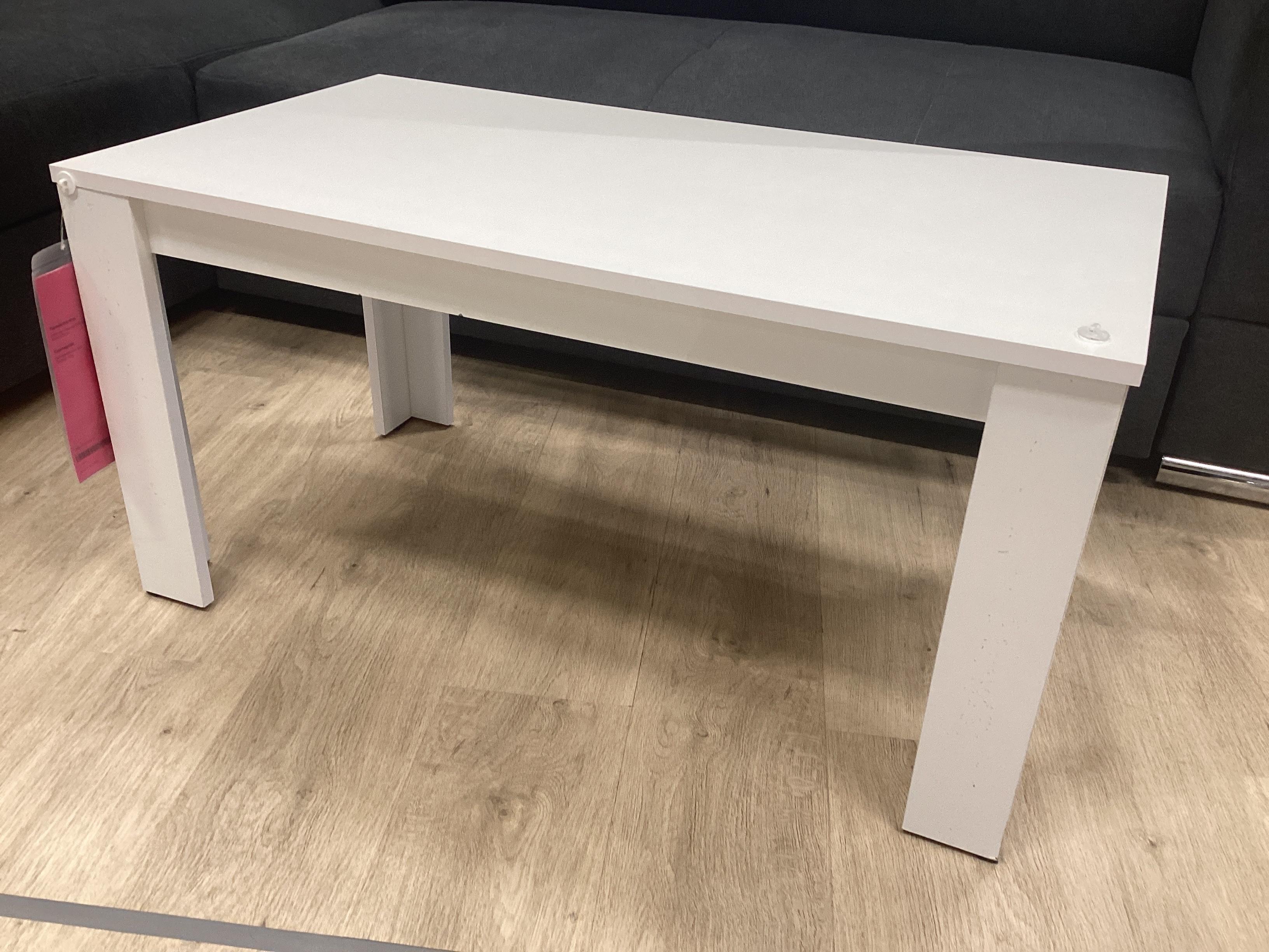 DOHÁNYZÓASZTAL DALOS