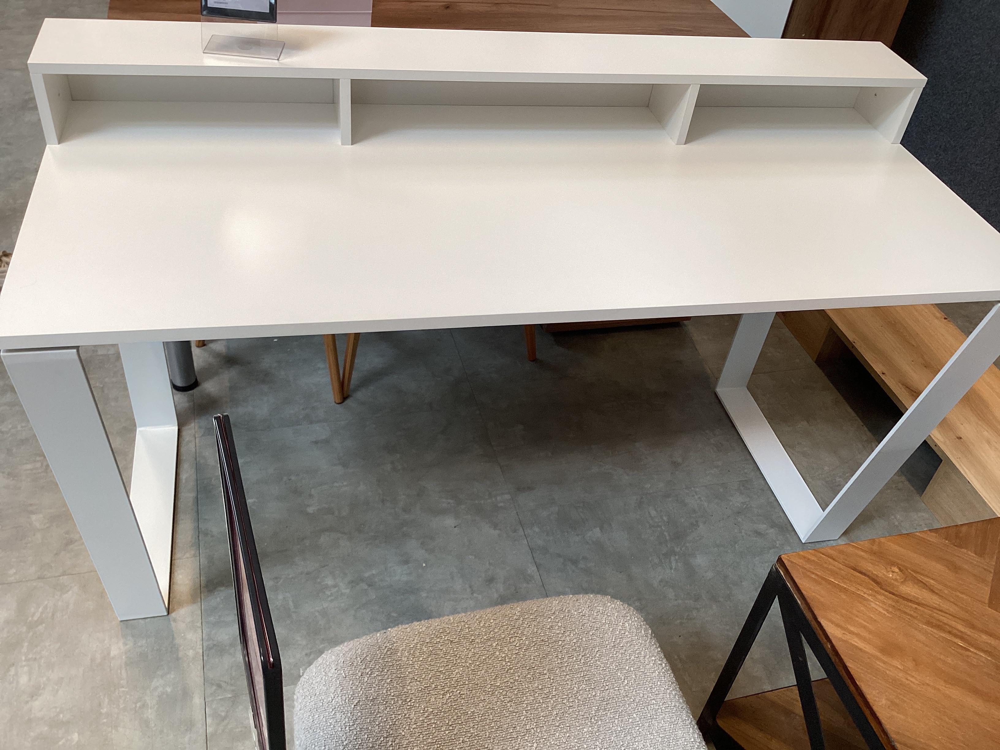 CSEPEL OUTLET GEMER ASZTAL CHECK-EXKLUSIV