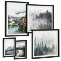 BILDER SET 5er Set - 50x50 cm & 20x30 cm & 40x60 cm Schwarzer Rahmen - Holzhausboot an Bergstränden - Schwarz, Kunststoff (40/60cm) - TULUP