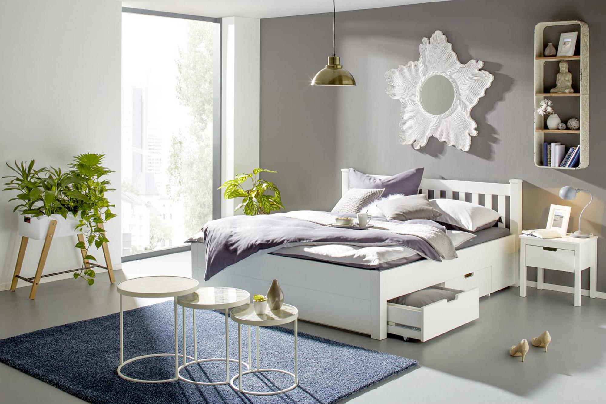 Moderne Betten: Bettrahmen oder Springbox? | halbhohe Betten mömax