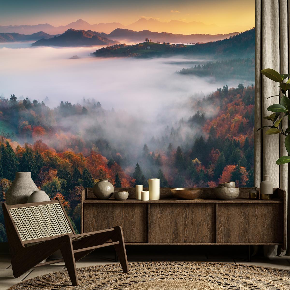 FOTOTAPETE für Wohnzimmer Nebelwald Sonnenuntergang Berge Bäume 400x280 - Beige/Rot, Papier (400/280cm) - Muralo