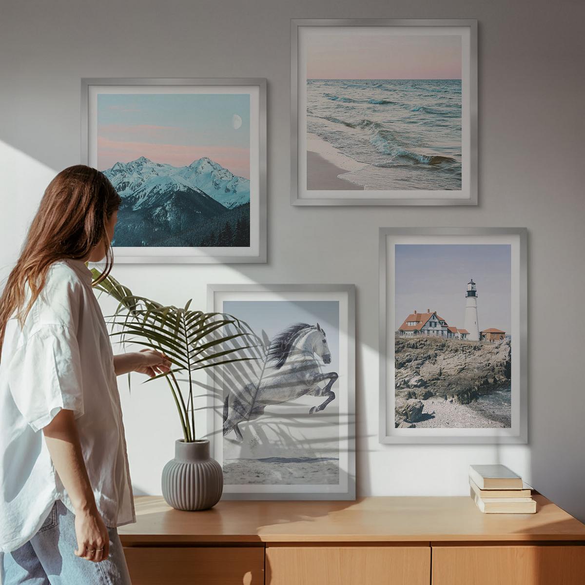 BILDER SET 4er Set - 50x50 cm & 40x60 cm Silberner Rahmen - Pferde, Bewegung, Strand, Leuchtturm, Berge - Silberfarben, Kunststoff (50/50cm) - TULUP