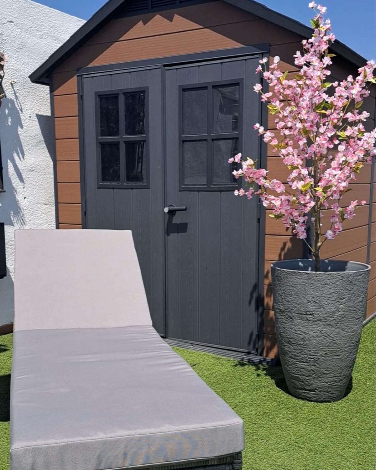 BLUMENTOPF grau rund 51/51/71 cm Camia - Grau, Stein (71cm) - Beliani