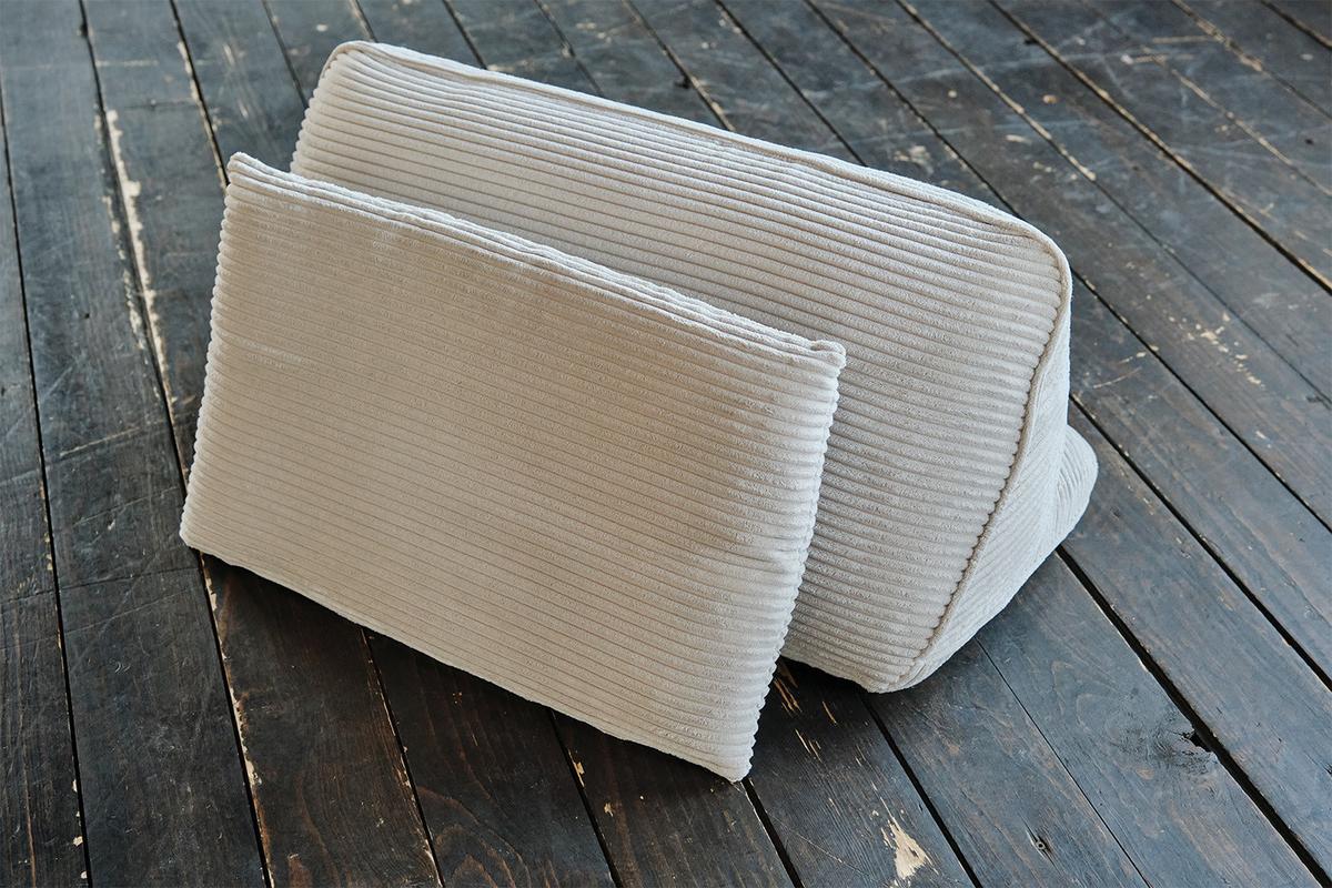 HOCKER MIT RÜCKENKISSEN WIOLO SOFT Hellgrau Cord - Hellgrau/Schwarz, Kunststoff/Textil (111/84/111cm) - KAWOLA