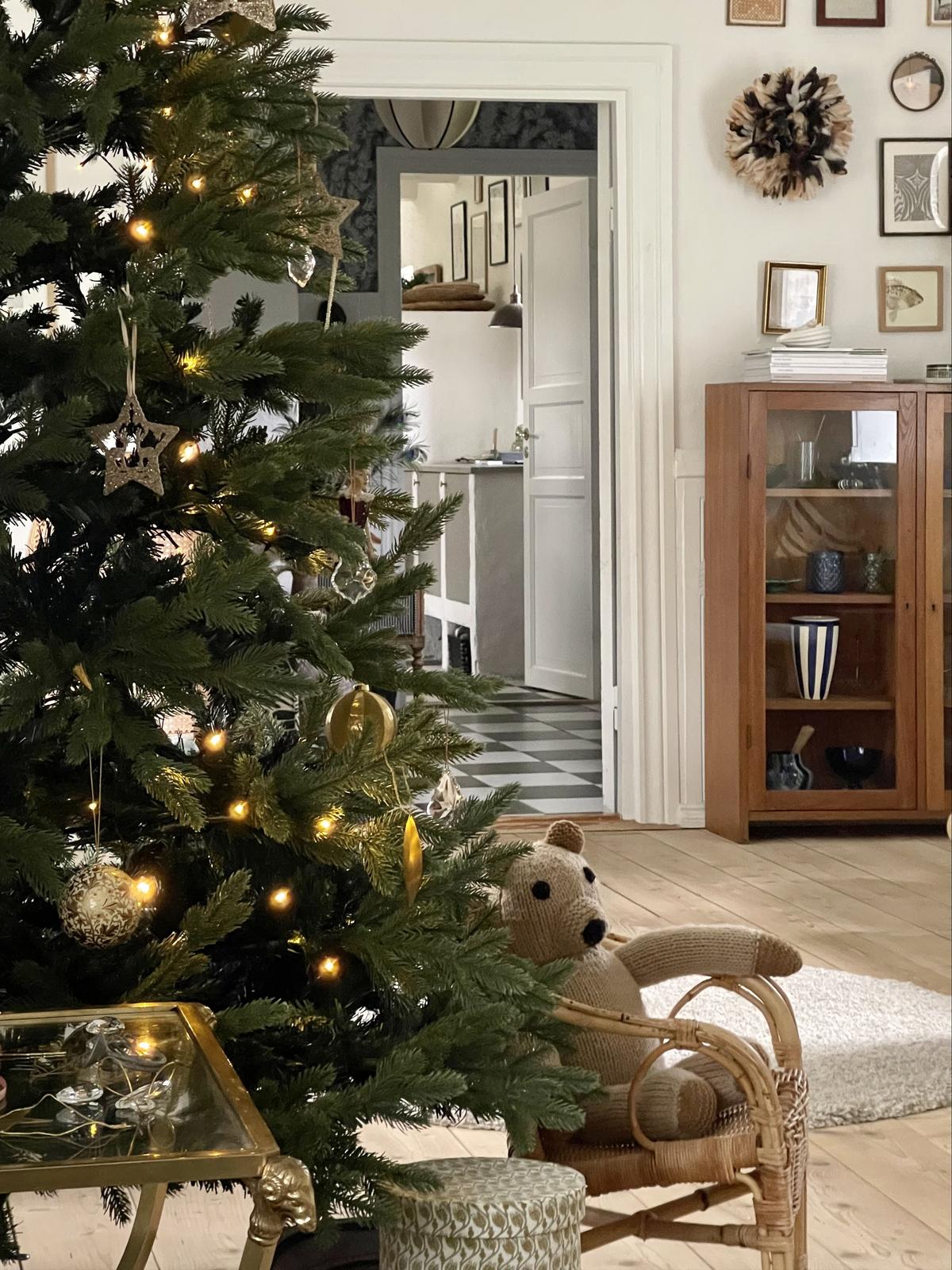 WEIHNACHTSBAUM 180 cm Grün Huxley - Grün, Kunststoff (180cm) - Beliani