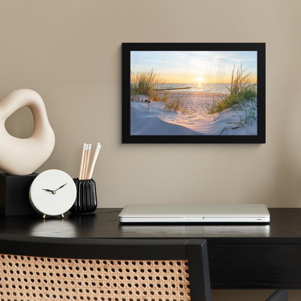 POSTER MIT RAHMEN Strand - Sonne - Düne - Gras - Sand - Horizont 30x20 cm - Hellblau, Papier (30/20cm) - MuchoWow