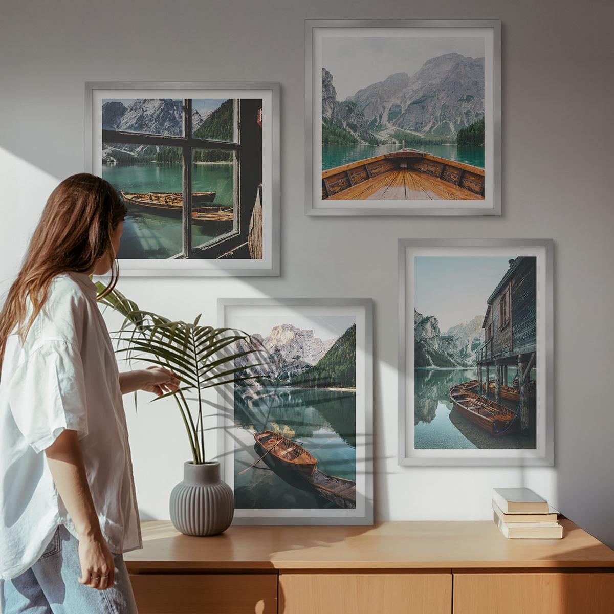 BILDER SET 4er Set - 50x50 cm & 40x60 cm Silberner Rahmen - Haus am Bergsee Łódź - Silberfarben, Kunststoff (50/50cm) - TULUP