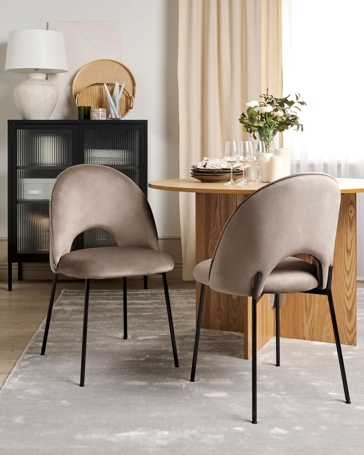 ESSZIMMERSTUHL 2er-Set Samtstoff taupe Covelo - Beige/Schwarz, Textil (46/84/45cm) - Beliani