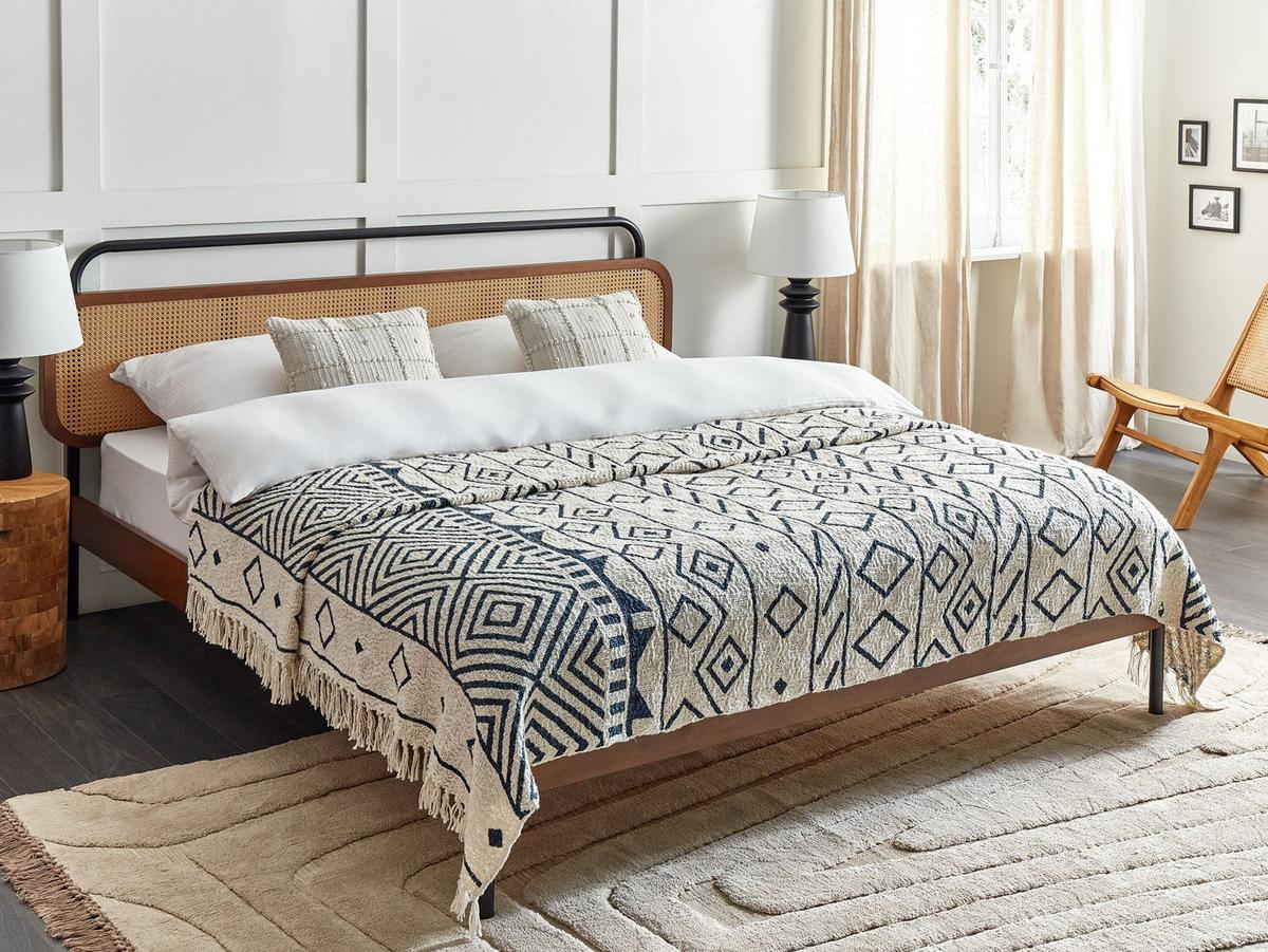 KUSCHELDECKE Baumwolle 220/240 cm Beige Najuy - Blau/Beige, Textil (220/240cm) - Beliani