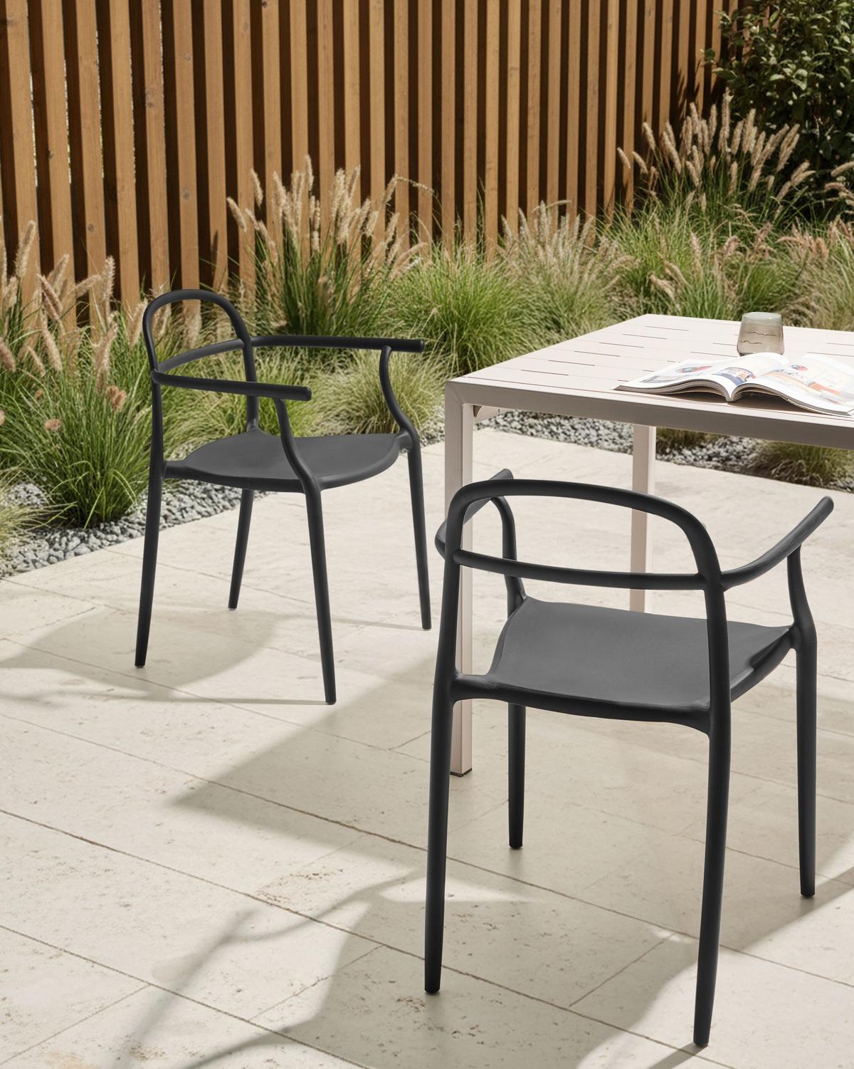 GARTENSTUHL 2er-Set Schwarz Vidor - Schwarz, Kunststoff (53/81/51cm) - Beliani