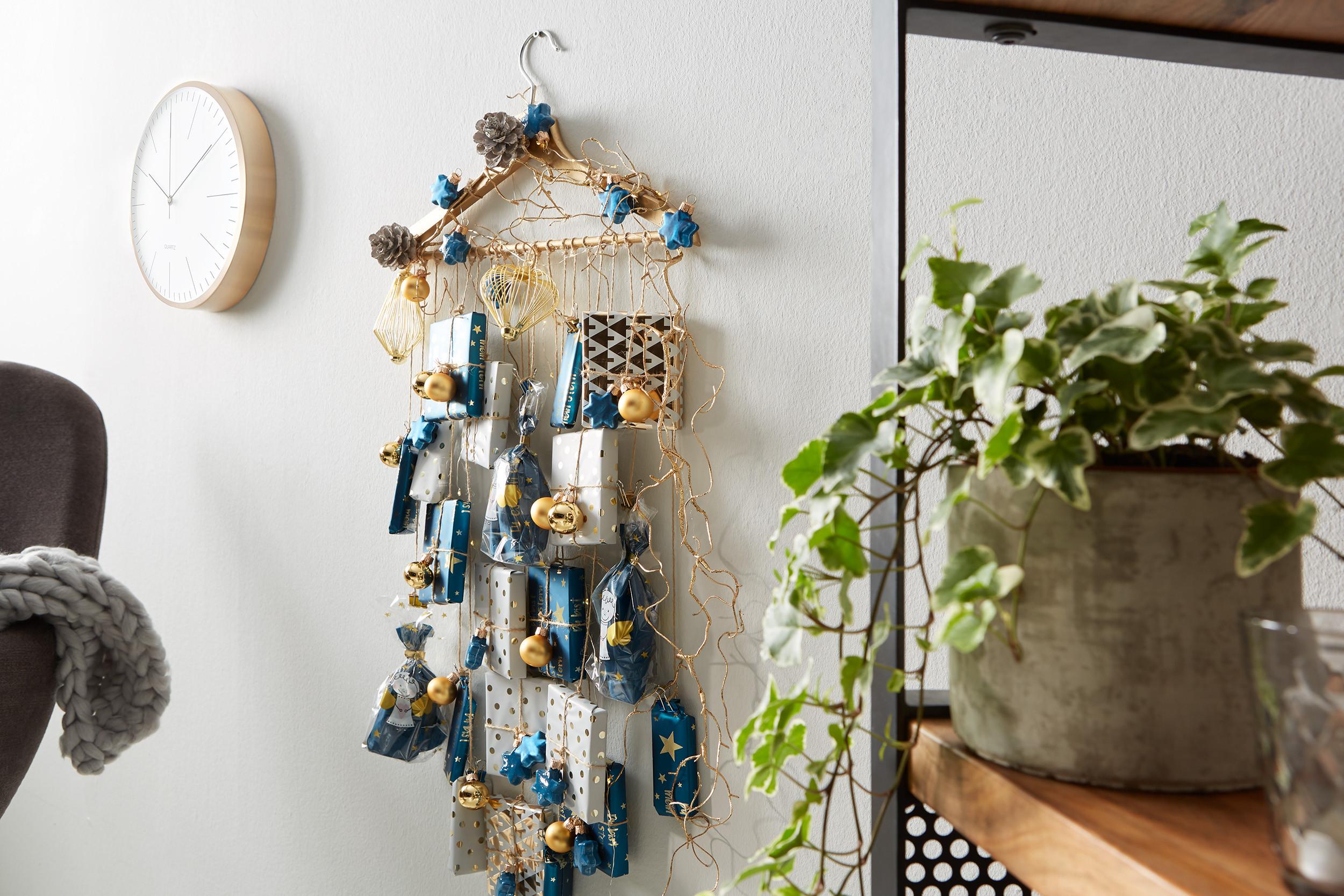 Adventi naptár vállfából